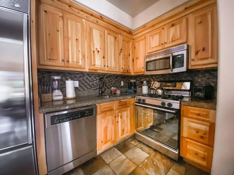 2 Bedroom Condominium - Luxury Skiin And Out تيلورايد المظهر الخارجي الصورة